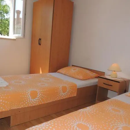 Travarevic - Two-bedroom Duplex 6 Adults Apartment Dubrovnik