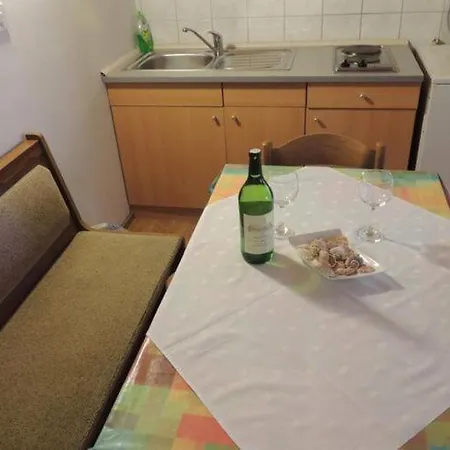 דירה Travarevic - Two-bedroom Duplex 6 Adults *