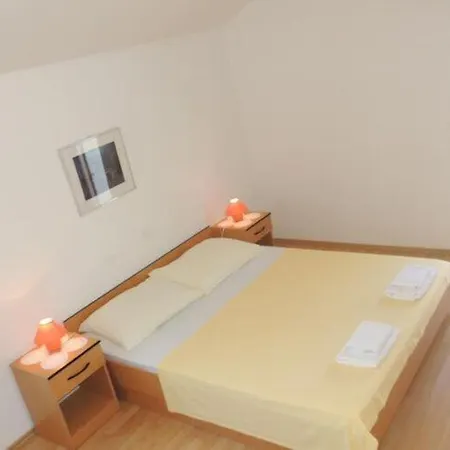 Travarevic - Two-bedroom Duplex 6 Adults Apartment Dubrovnik